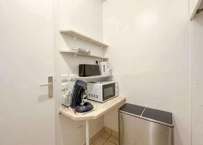 Flexliving - - Hillairet * Párizs